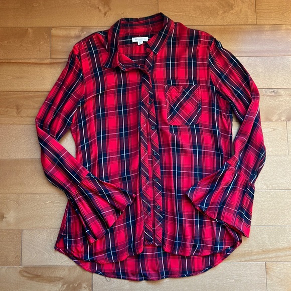 beachlunchlounge Tops - Plaid Button-Up